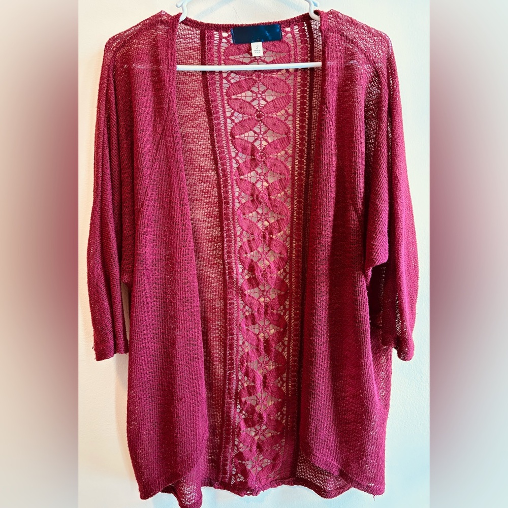 Pretty Cranberry Open Front Lightweight Cardigan with Pattern Detail on Back